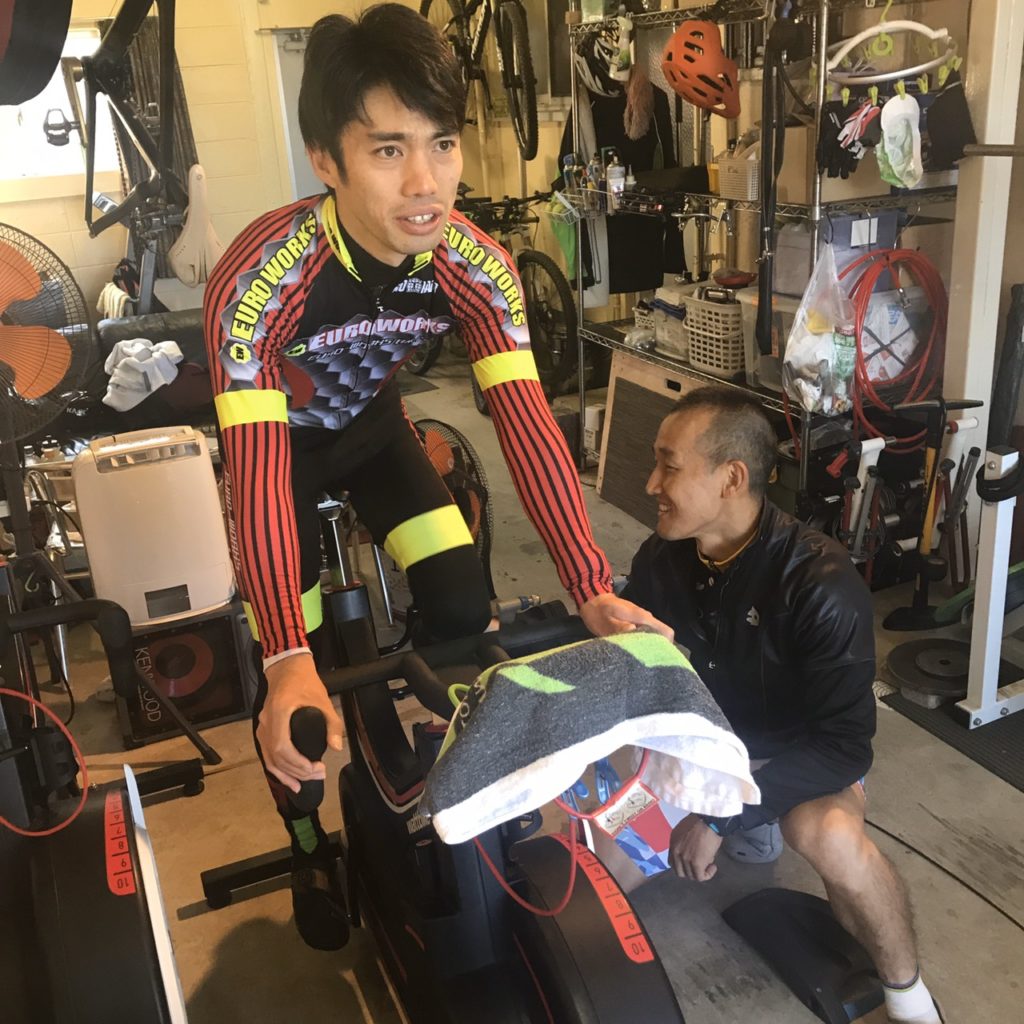 パーソナルトレーニング中のペダリング講習